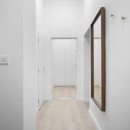 Modern In New Town By Days דירה *